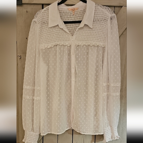 ESQUALO Tops - ESQUALO White Lace Button-Up Blouse